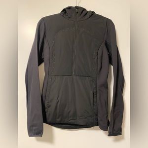 LuluLemon pull over black jacket